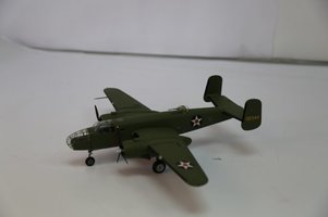 B-25 Bomber Army Green NEU!!