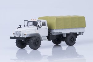 URAL-43206 FLATBED TRUCK WITH TENT