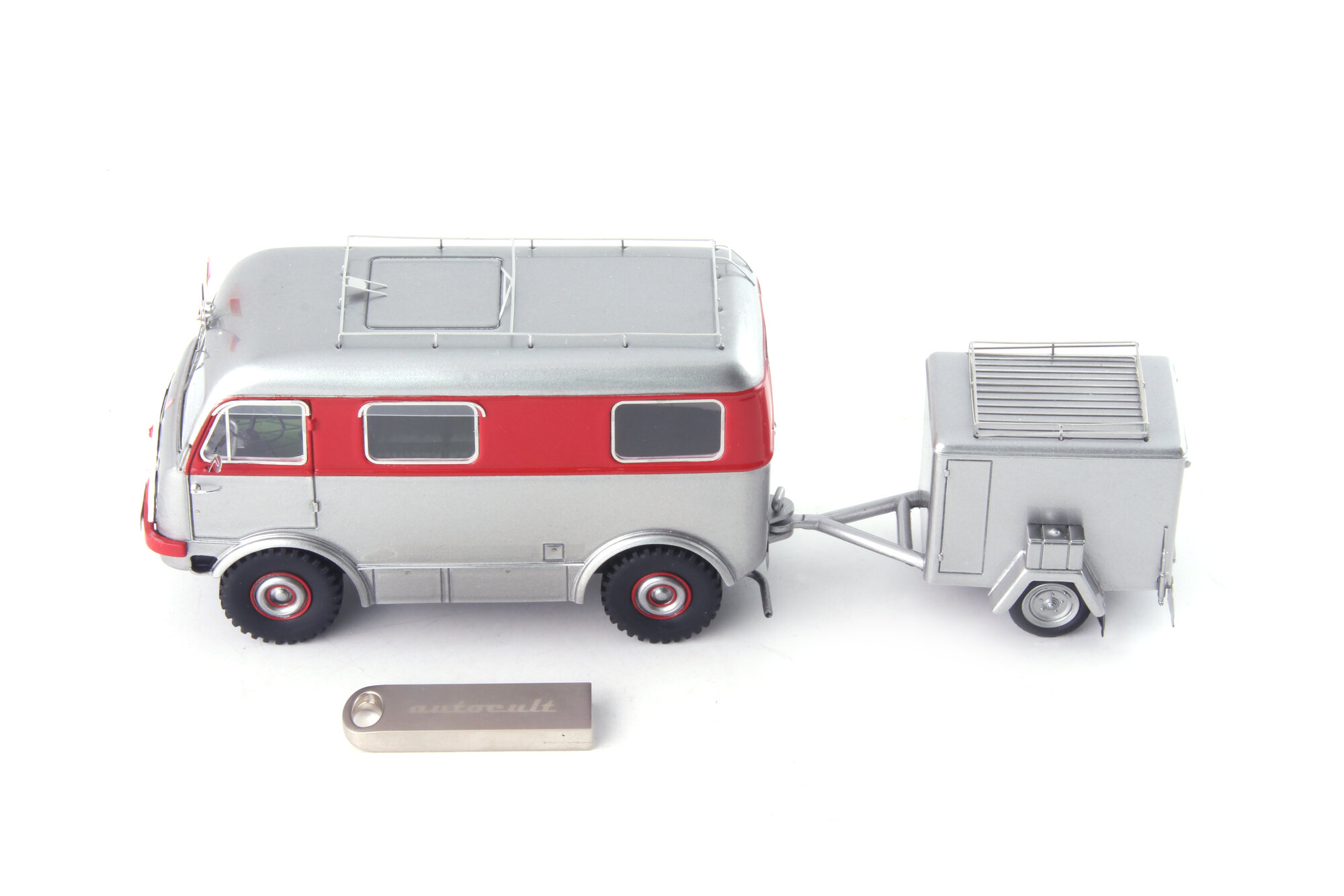 PLECHOVÉ MODELY　BLECHMODELLE　TATRA　ミニカー Tatra 613, VB / Czechoslovakia police, 1979 /orange - white/