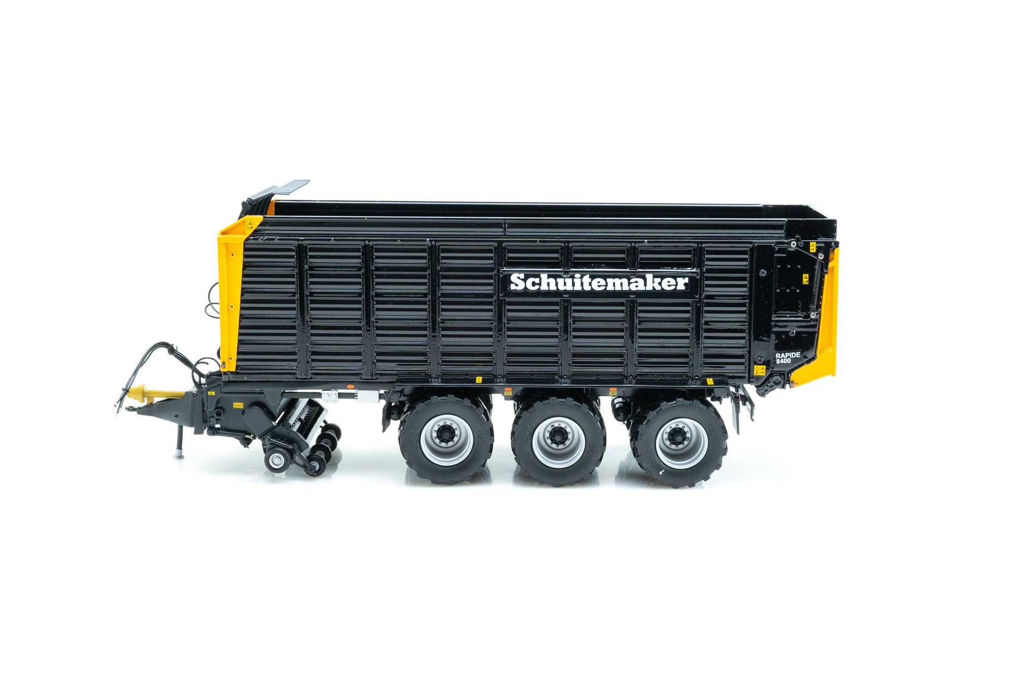 Schuitemaker Rapide 8400 Black Edition | Modelsnavigator.com