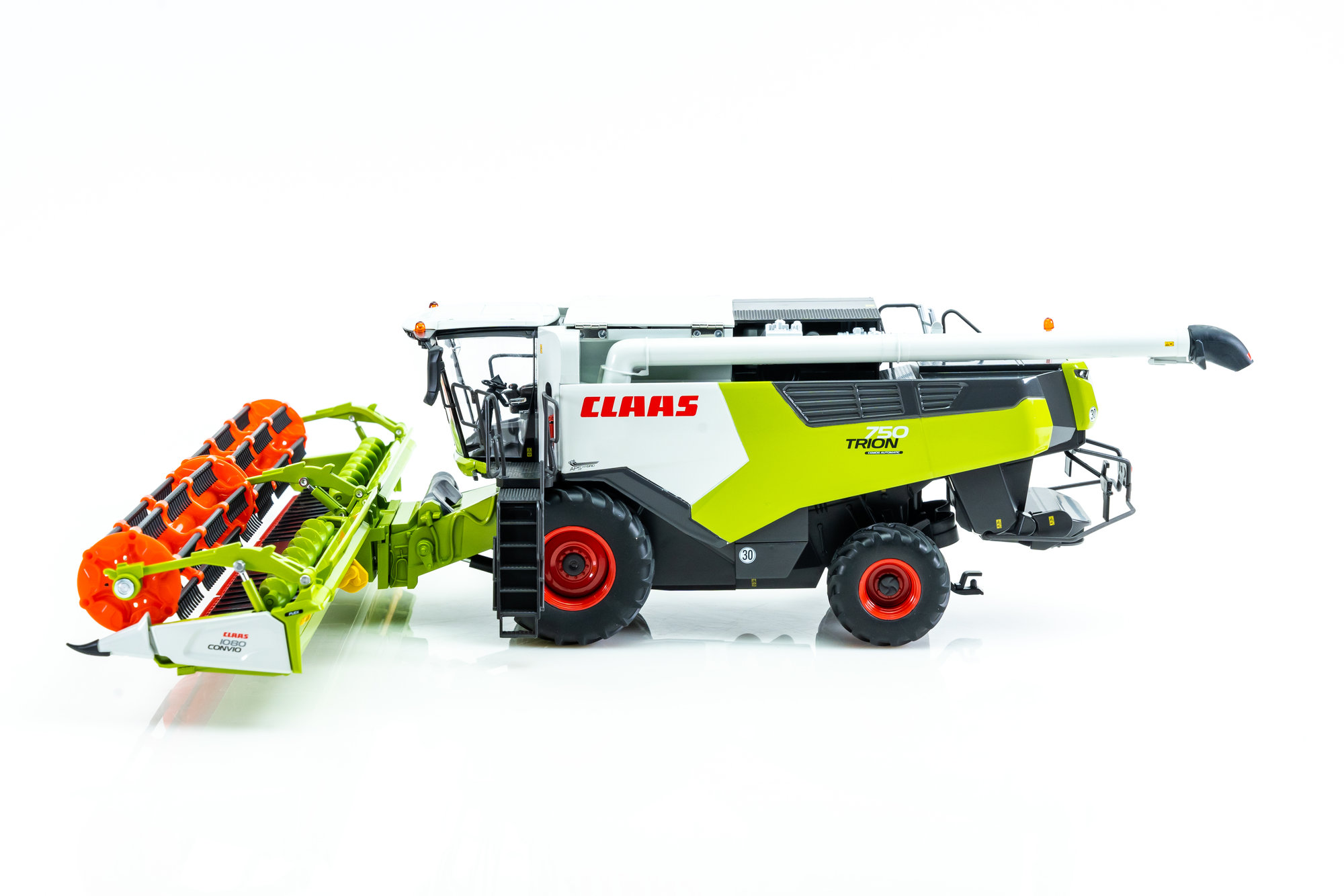 Claas TRION 750 MONTANA + CONVIO 1080 FLEX | Modelsnavigator.com
