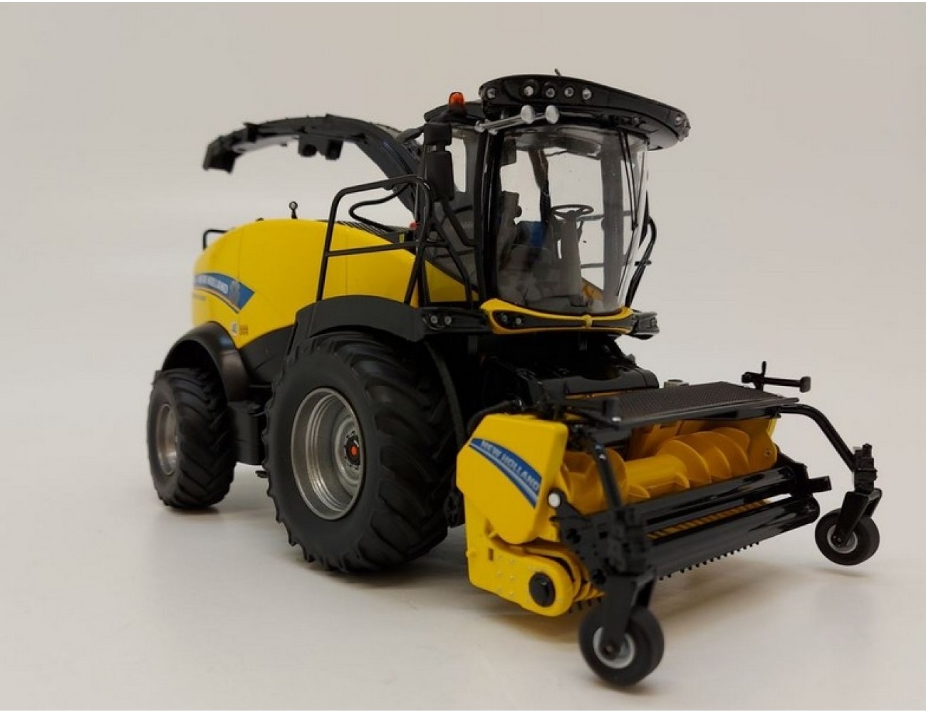 NEW HOLLAND FR 650 - Gray wheels - Limited edition