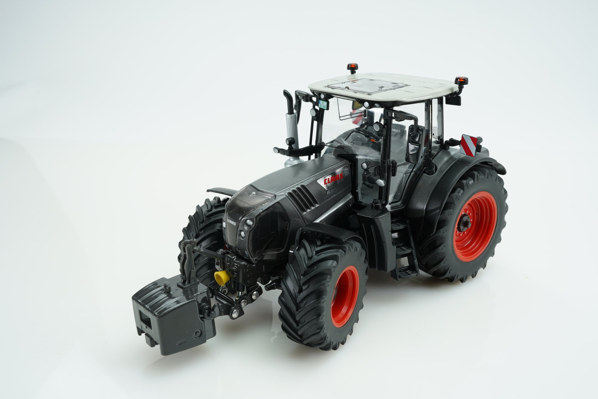 Claas ARION 660 grey | Modelsnavigator.com