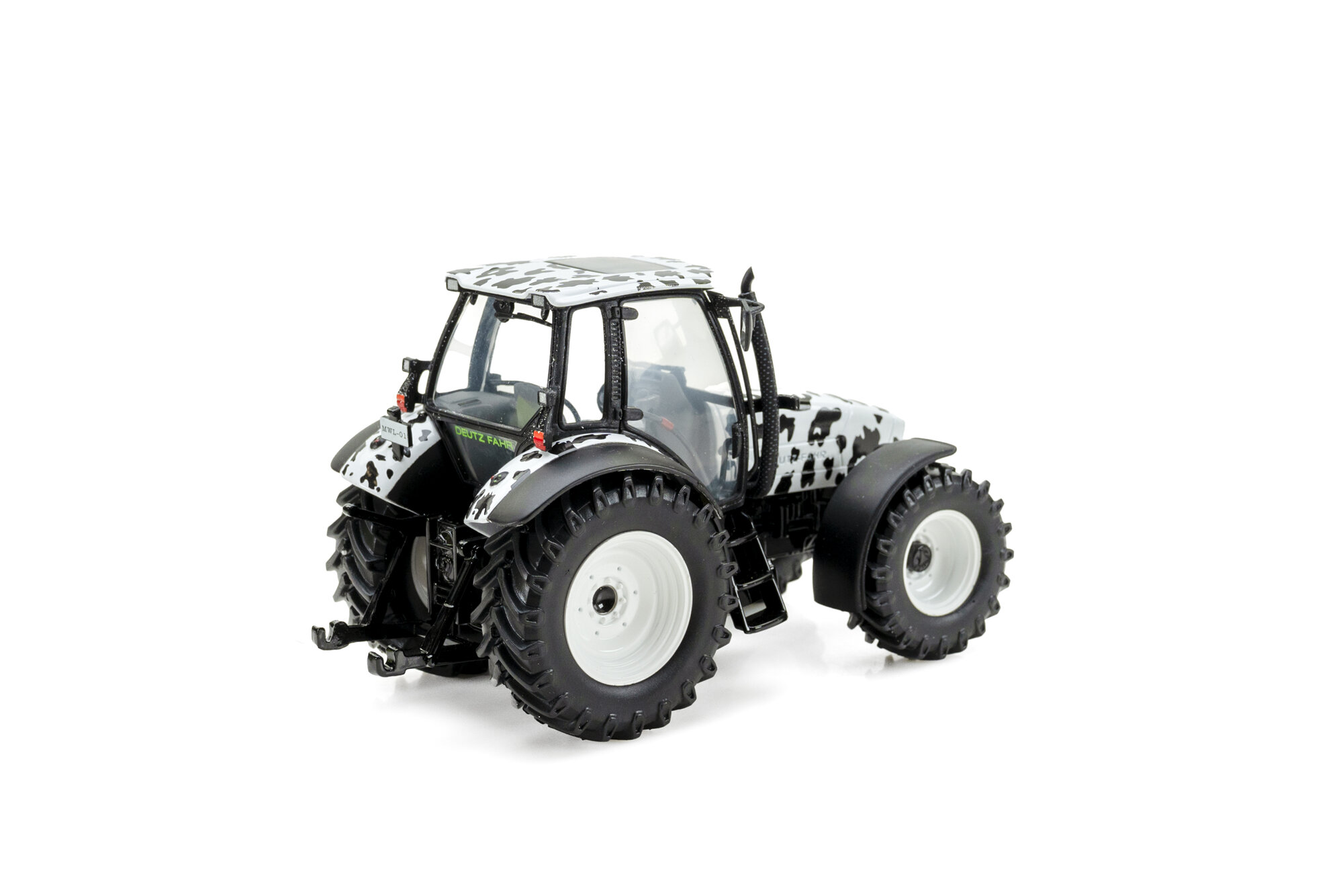 UNIVERSAL HOBBIES Deutz Fahr Agrotron TTV 1160 im Maßstab 1:32. EUR 149,00 - DE