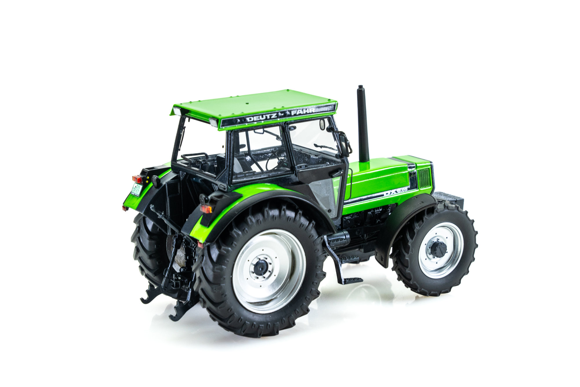 DEUTZ-FAHR DX 6.05 | Modelsnavigator.com