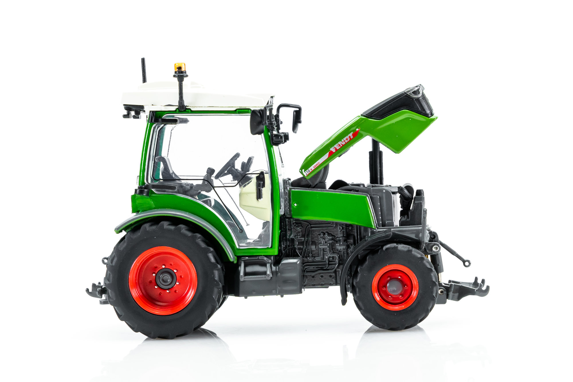 USK10658 - FENDT 210 V Vario - USK / Norscot - 1/32