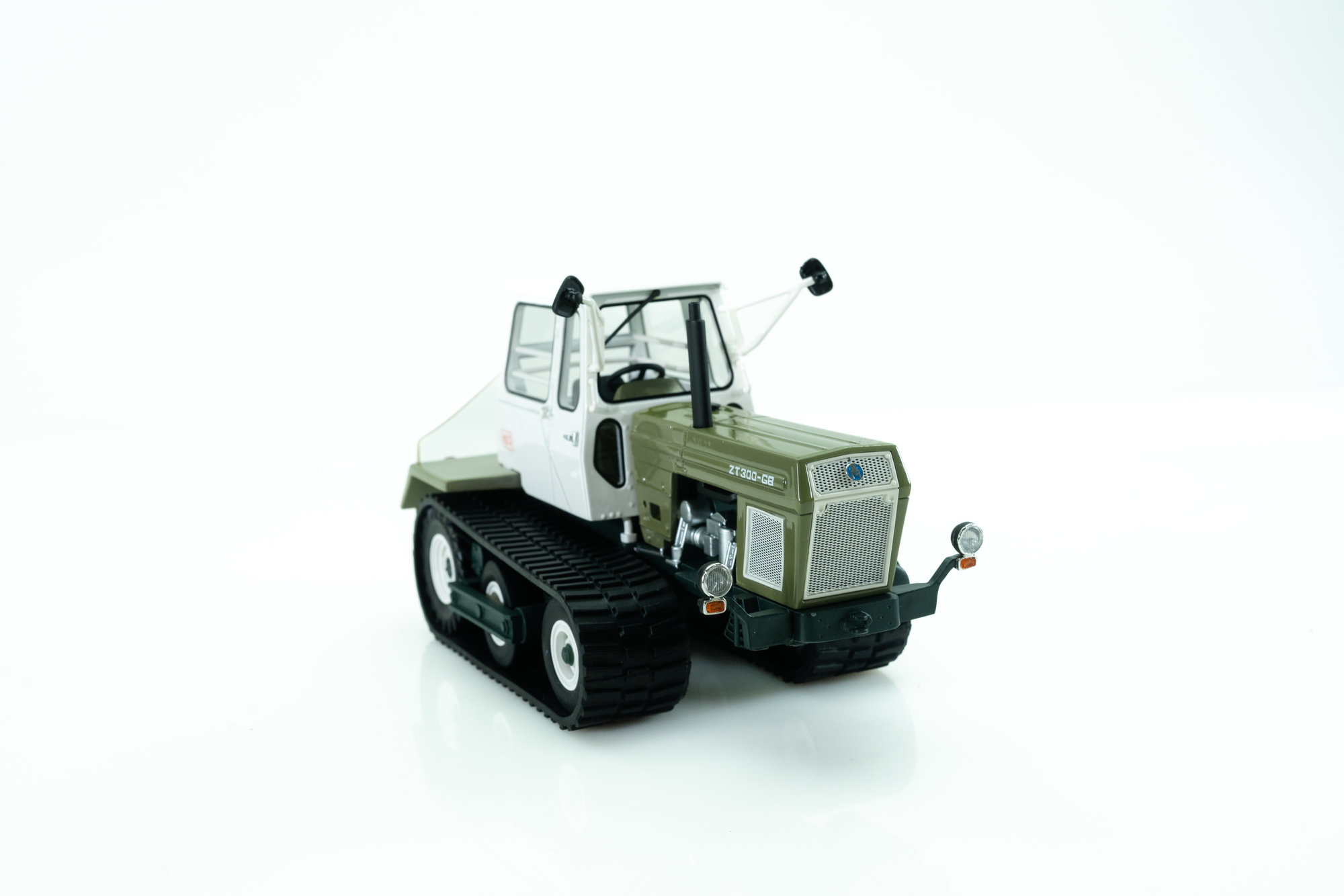 ミニカー　1/32 Fortschritt ZT 300-GB [450929900] Fortschritt ZT 300-GB, blue | Modelsnavigator.com