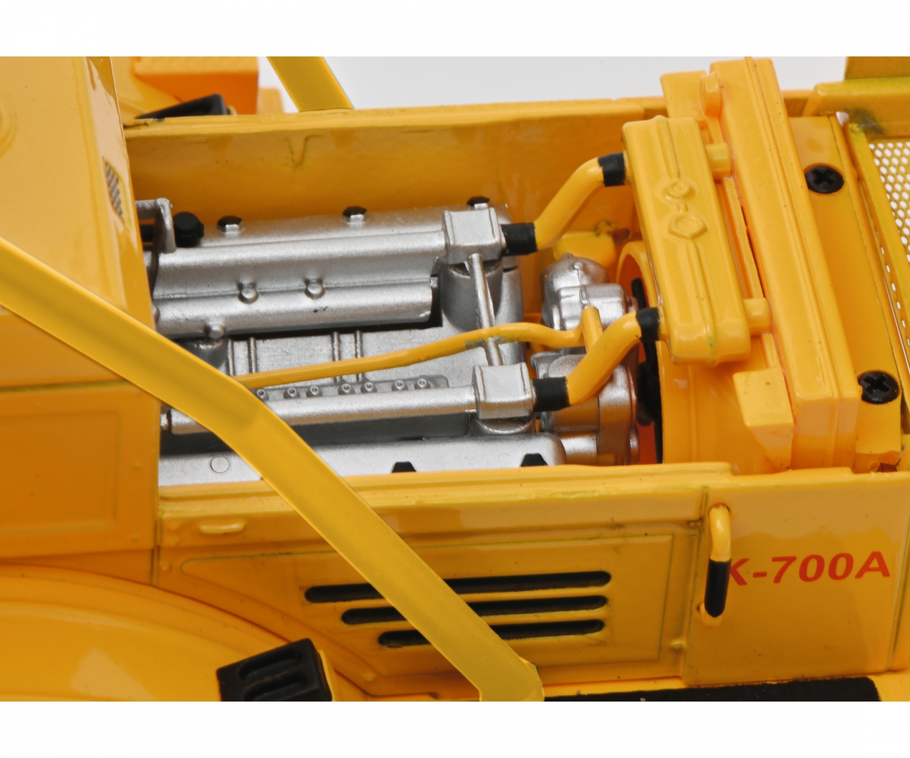 Kirovets K700 with figures | Modelsnavigator.com