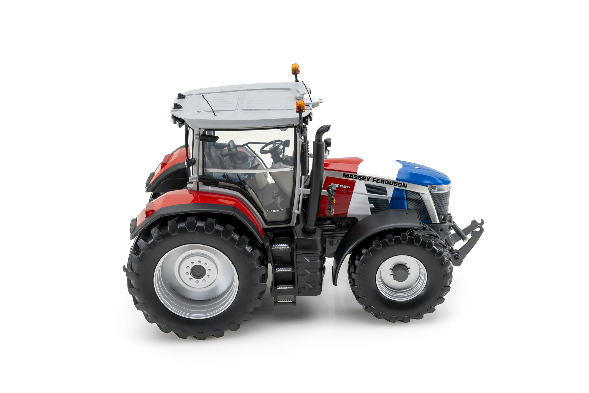 Massey Ferguson 8S.225 