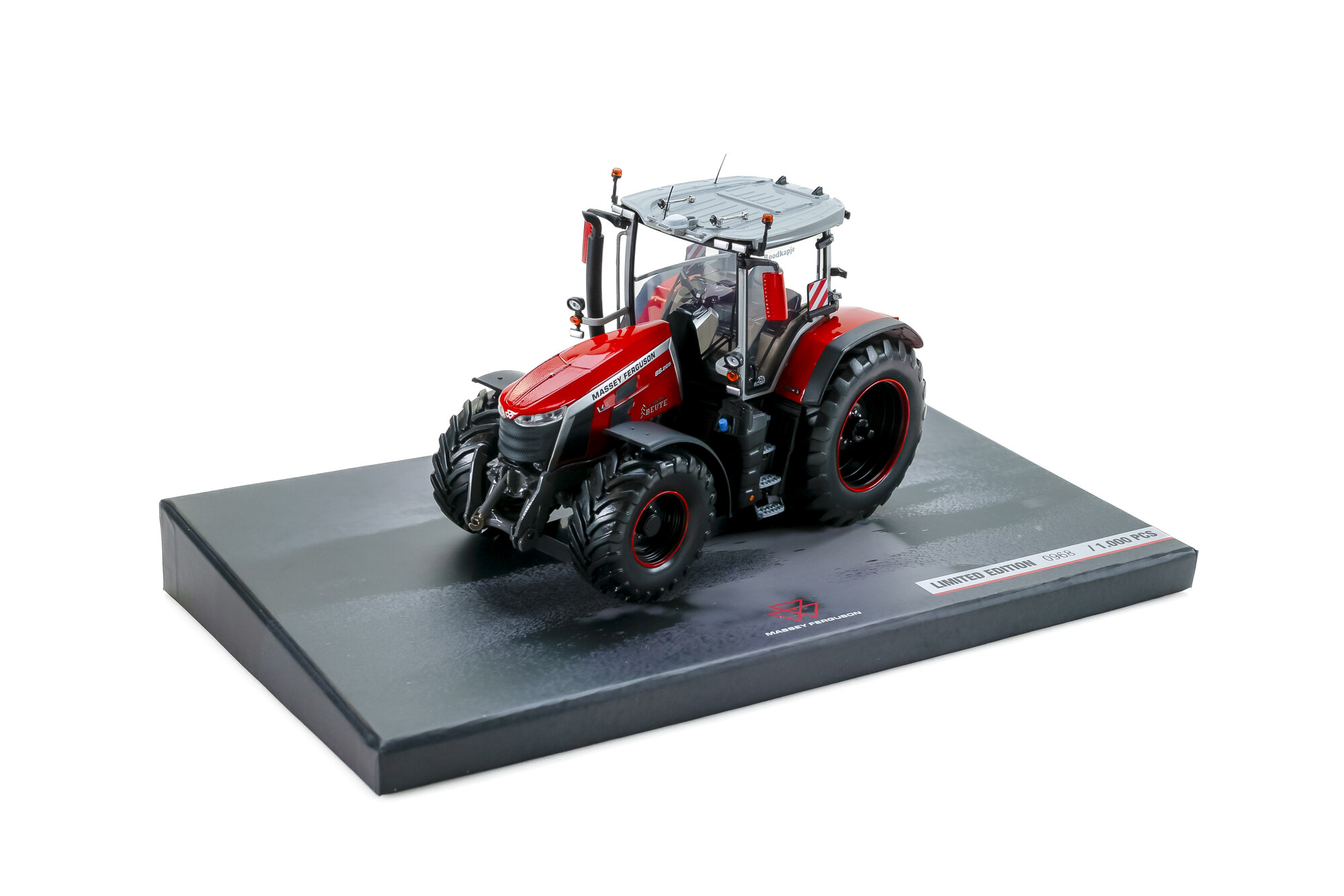 Massey Ferguson 8S.225 
