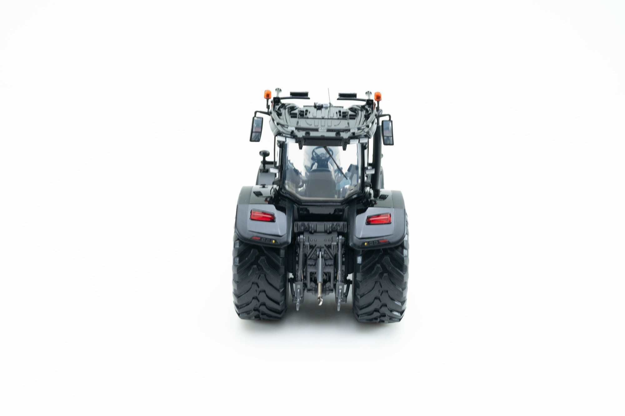 MASSEY FERGUSON 8S.225 Full Black | Modelsnavigator.com