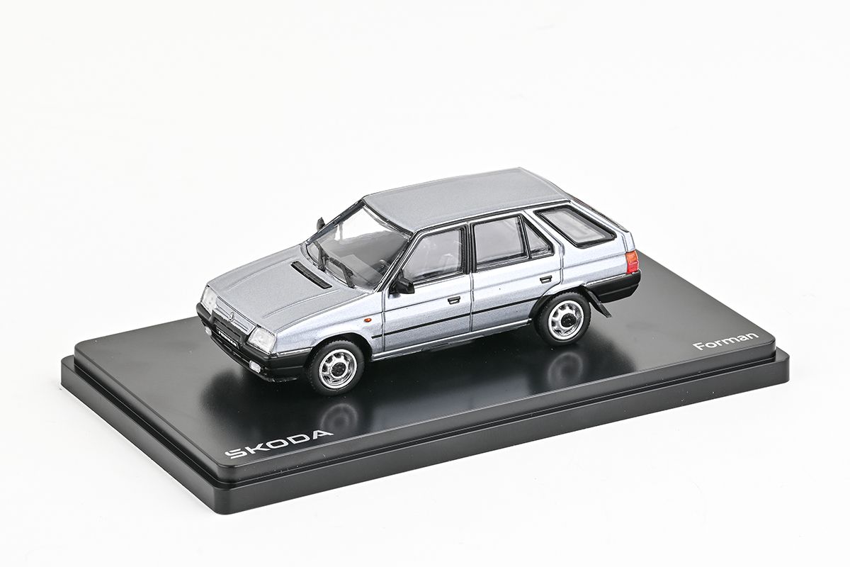 1:43 ABREX SKODA Forman Sw Station Wagon 1993 Blue Met 143ABS-713KZ EUR 44,95 - FR