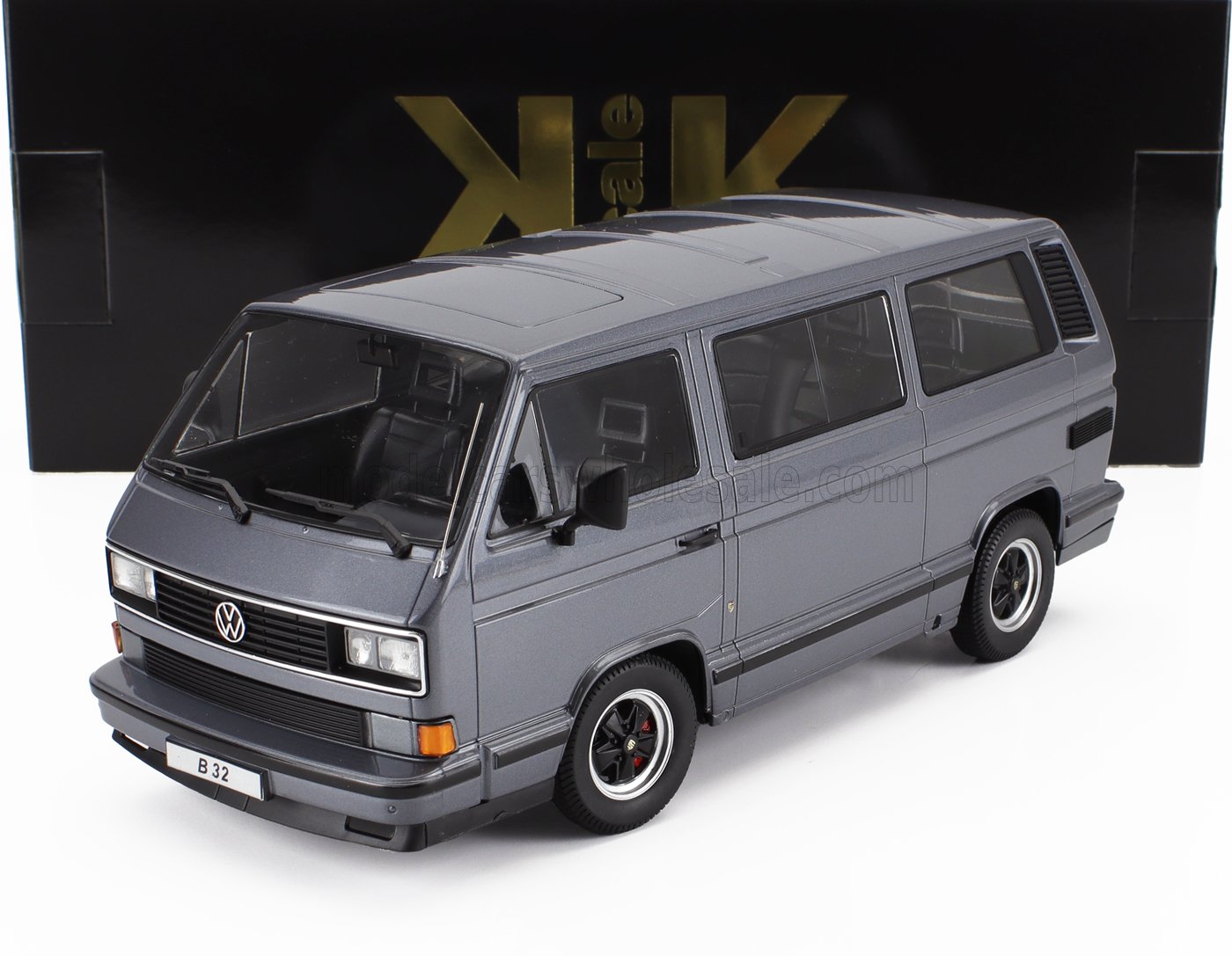 ポルシェ B32 VW T3 ヴァナゴン OTTO mobile 1/18 OttOMobile New Porsche B32 & Renault 5 Turbo Mk.1 • DiecastSociety.com