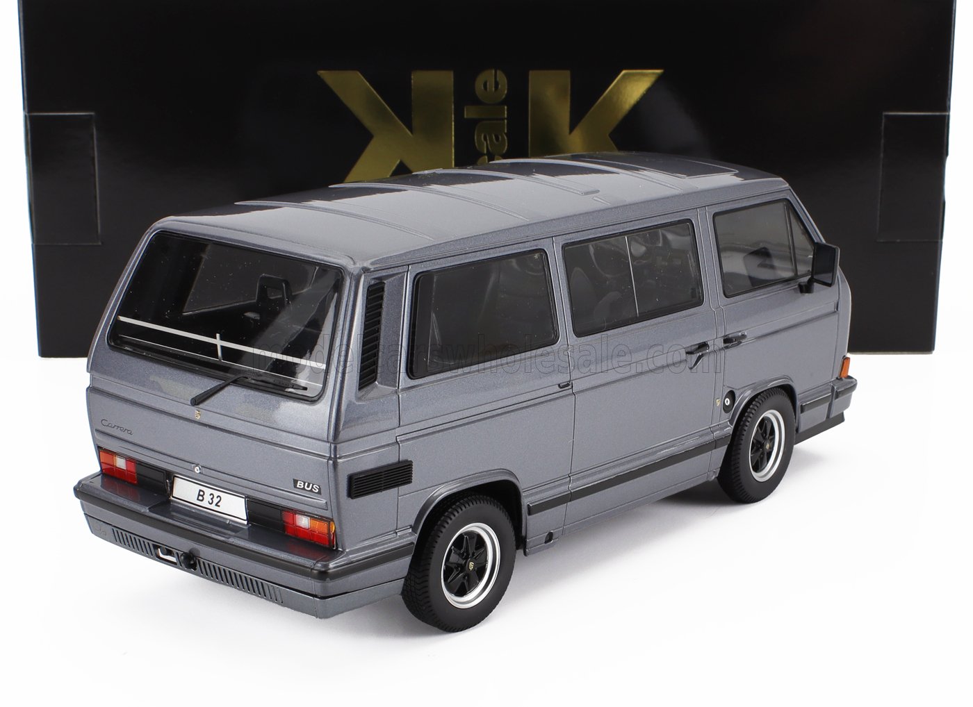 VOLKSWAGEN - T3 PORSCHE B32 MINIBUS 1984 | Modelsnavigator.com