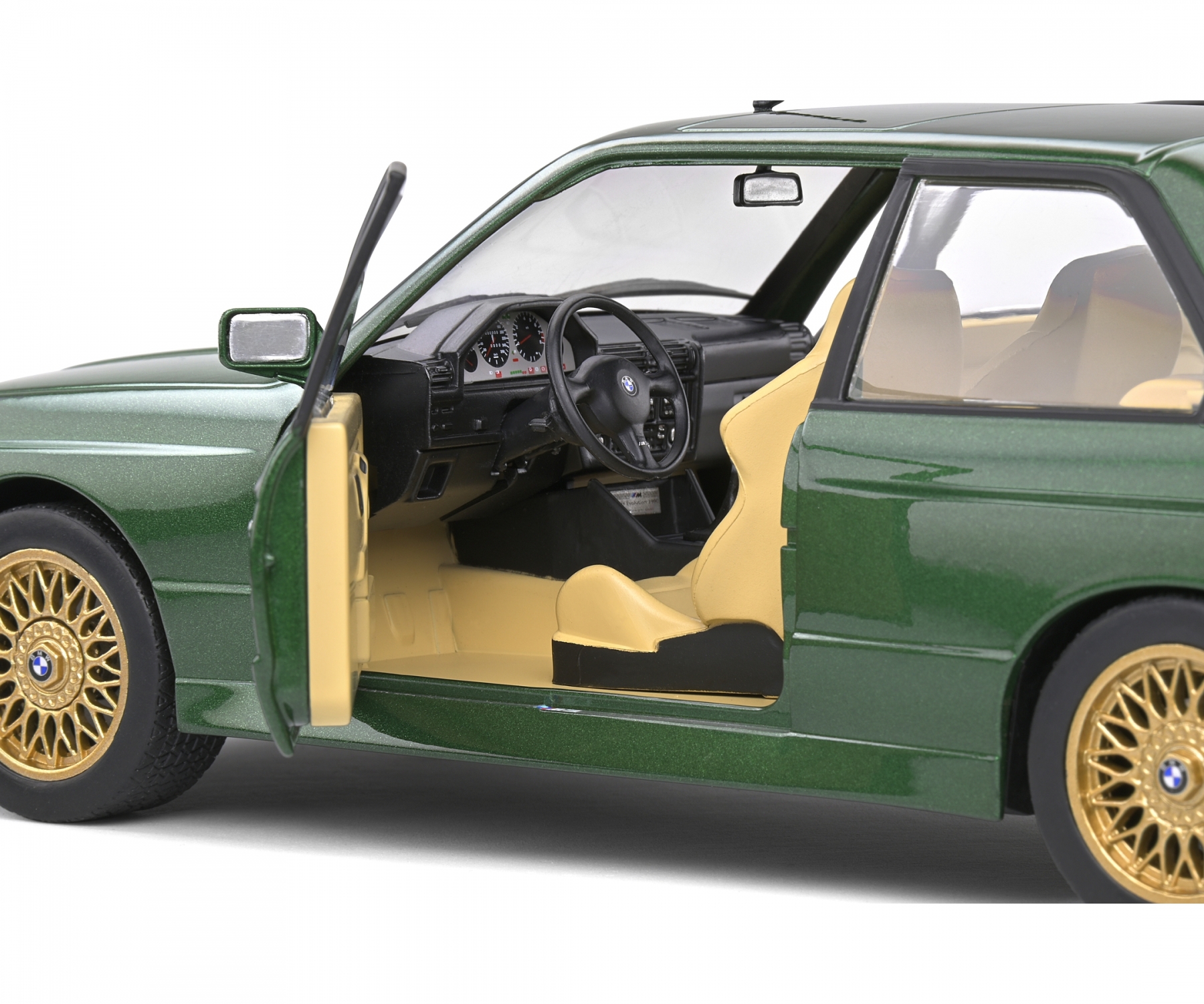 BMW E30 M3 Brtitish racing green, 1990 | Modelsnavigator.com