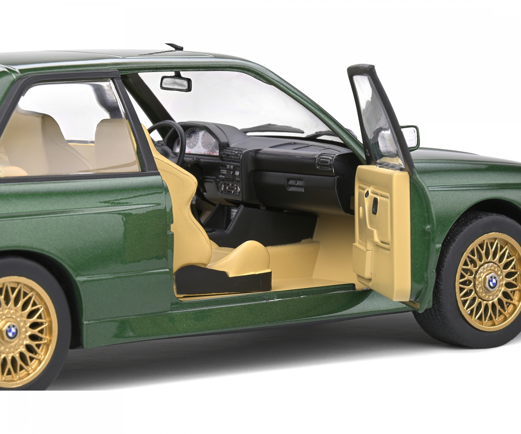 BMW E30 M3 Brtitish racing green, 1990 | Modelsnavigator.com