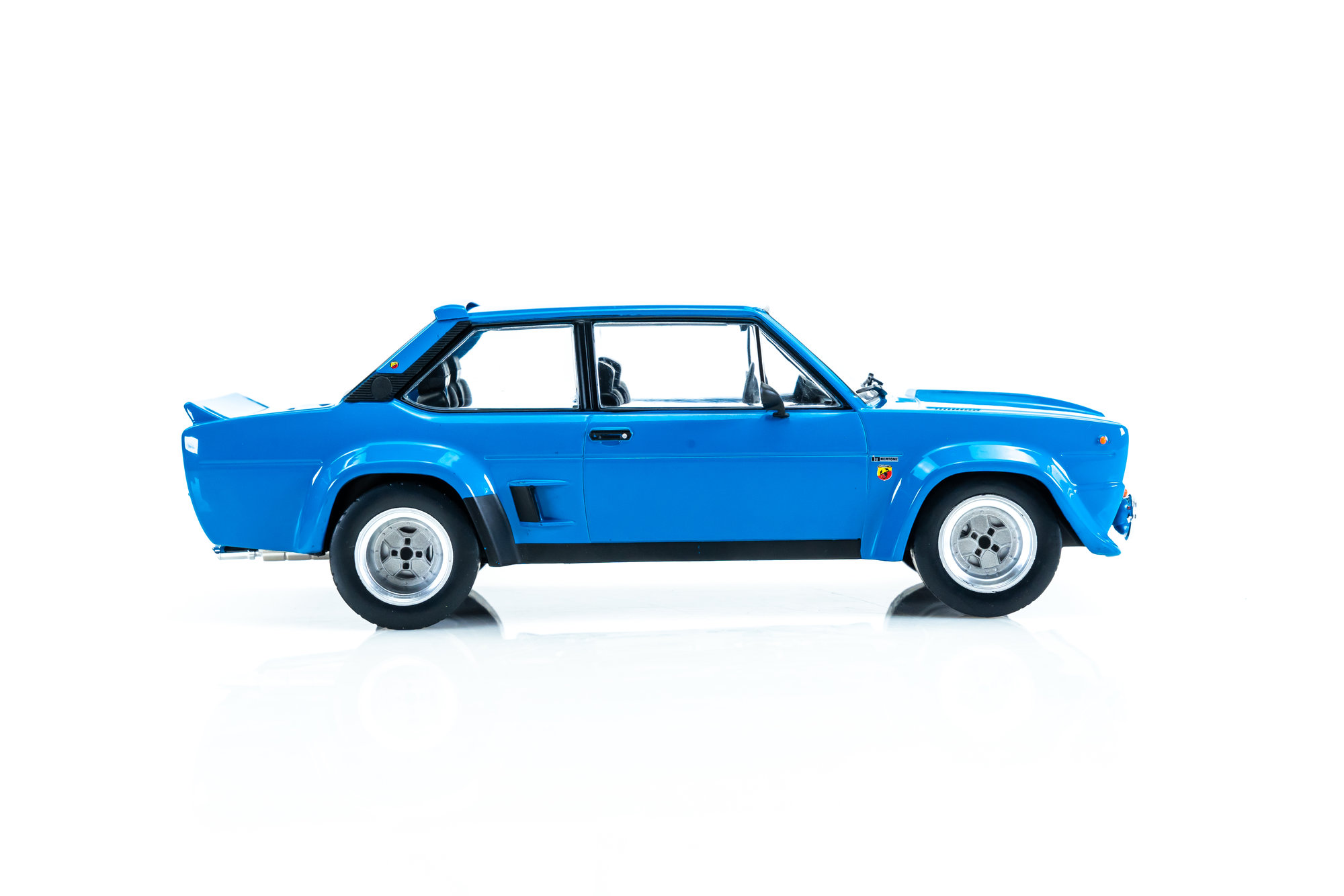 Otto Mobile 1:18 - 1 - Coche a escala - Ford Puma - 1999 - Racing blue