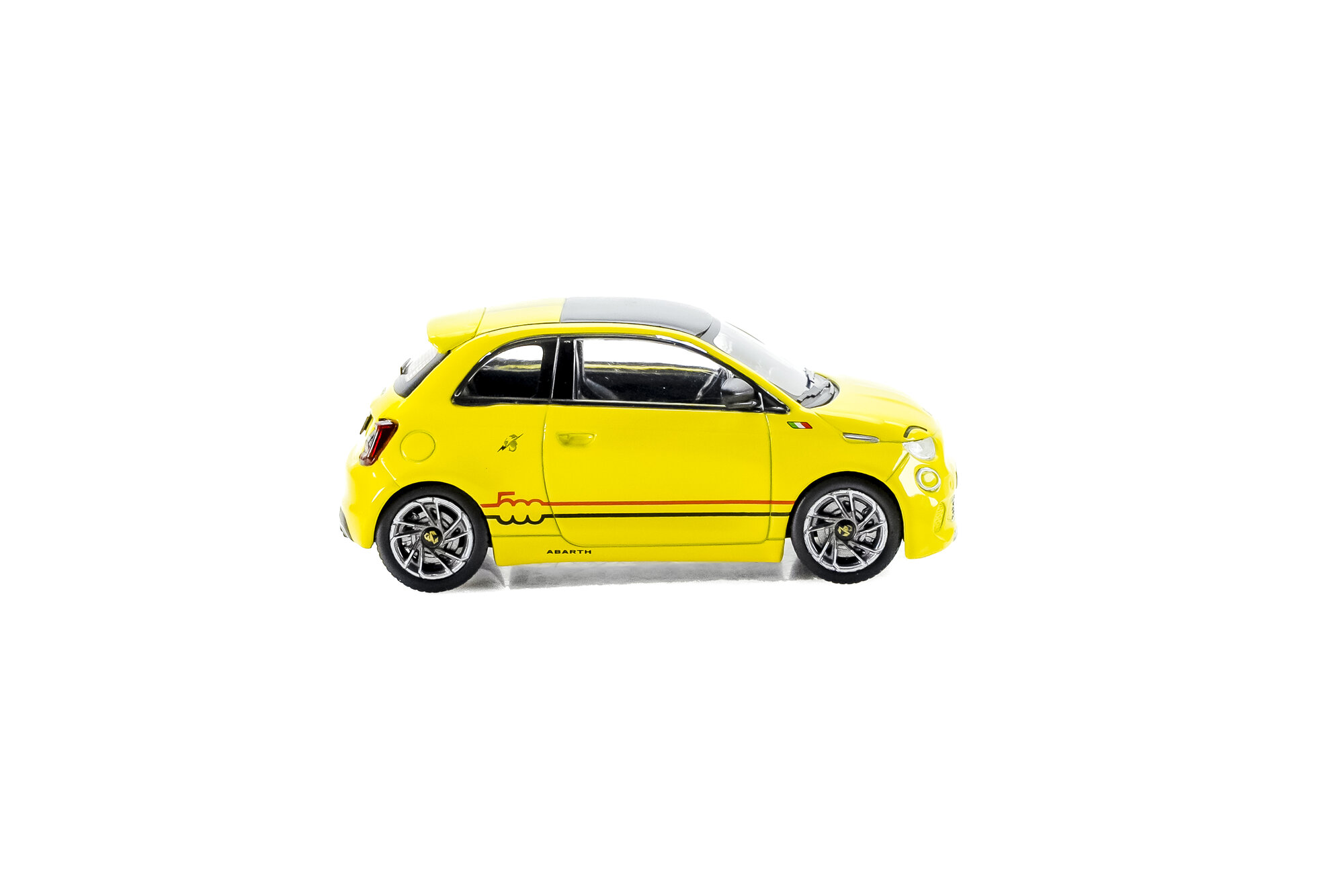 Fiat 500e Abarth, yellow, 2024 | Modelsnavigator.com