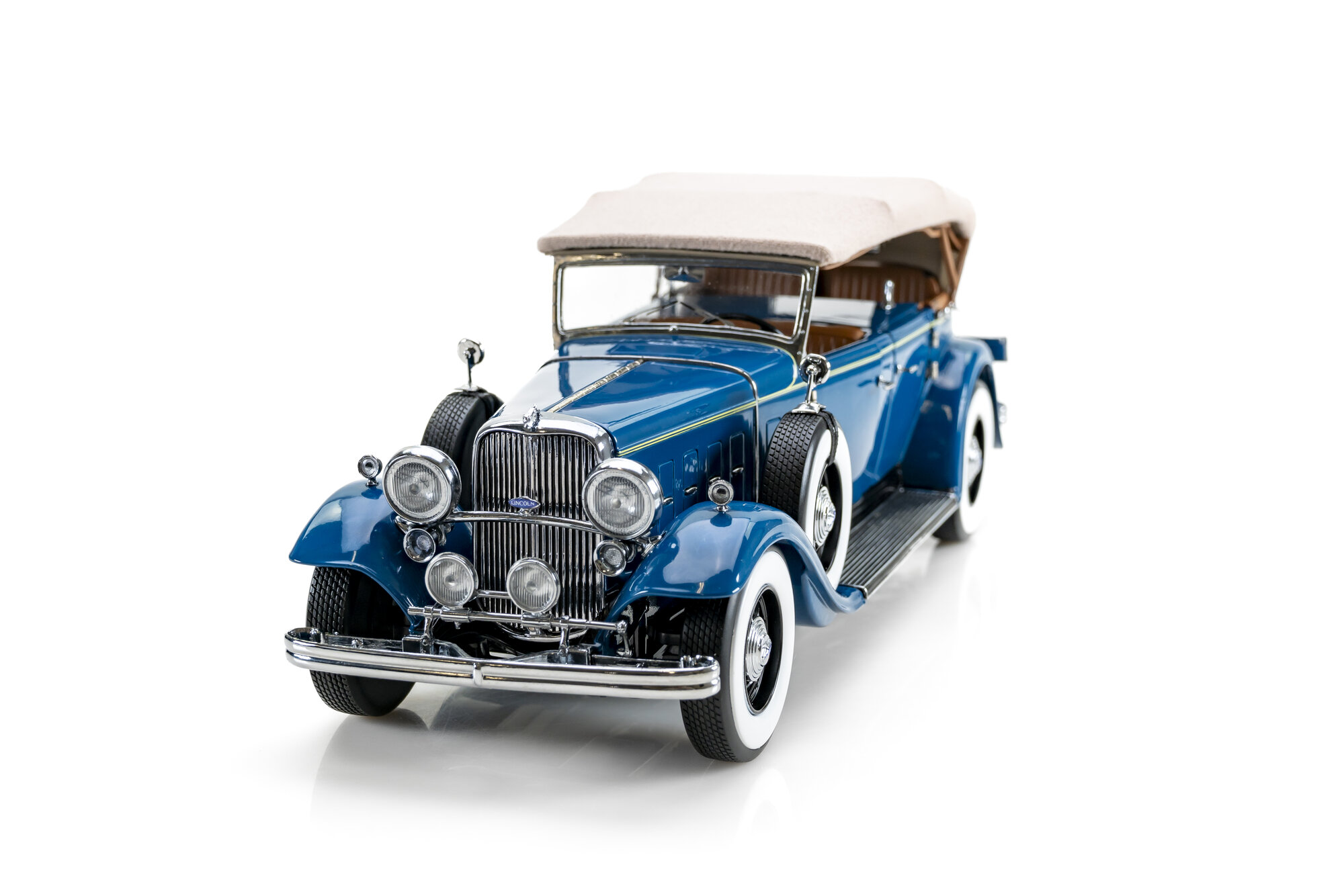Ford Lincoln KB 1932 | Modelsnavigator.com