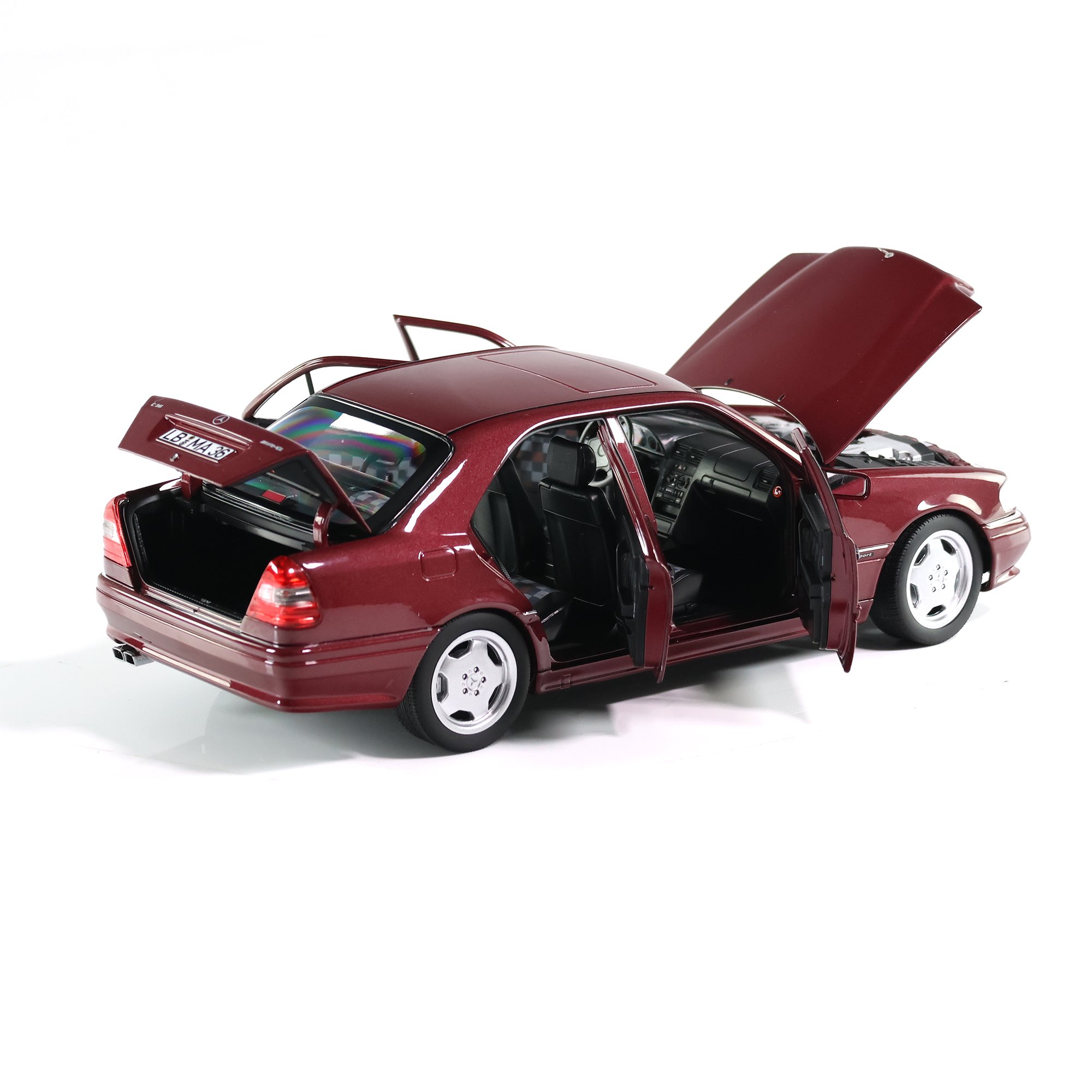 うのにもお得な情報満載！ MERCEDES BENZ C36 AMG (W202) 1993-1997 | Modelsnavigator.com 乗用車