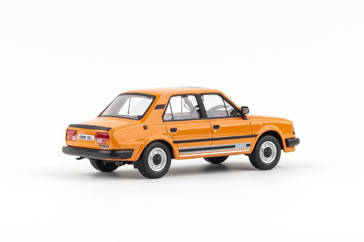 シュコダ　ミニカー　Abrex Škoda 120L 1:43 世界50台限定版 シュコダ ミニカー Abrex Škoda 120L 1:43 世界50台限定版 シュコダ