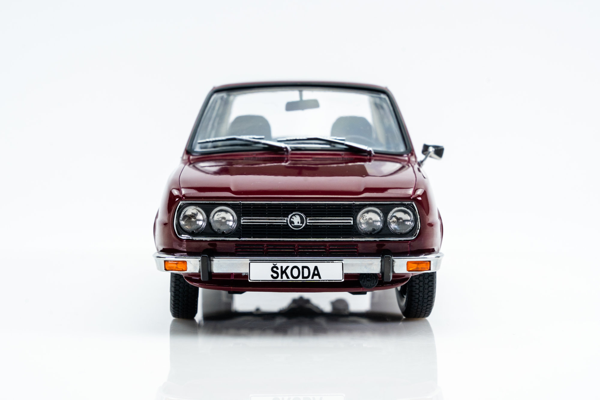Škoda 120L ミニカー 10台セット 1/72 Amazon | Yamfig-拓意xcartoys poprace series 1/64 ミニカー
