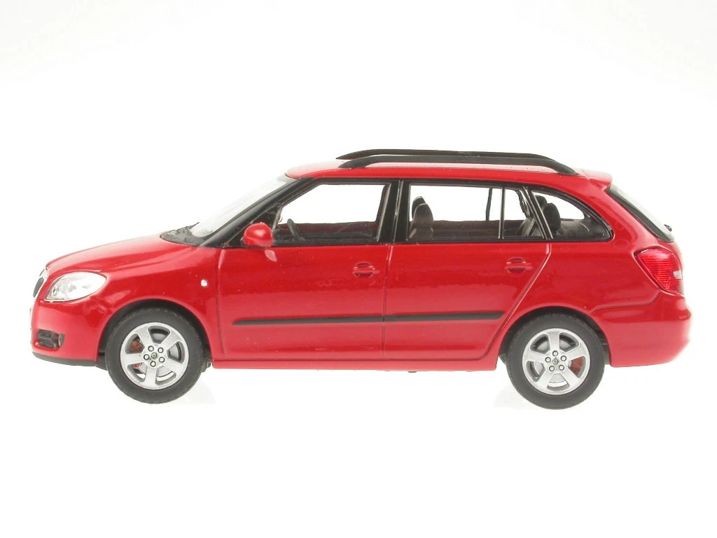 Škoda Fabia II Combi (2007) Red Corrida | Modelsnavigator.com