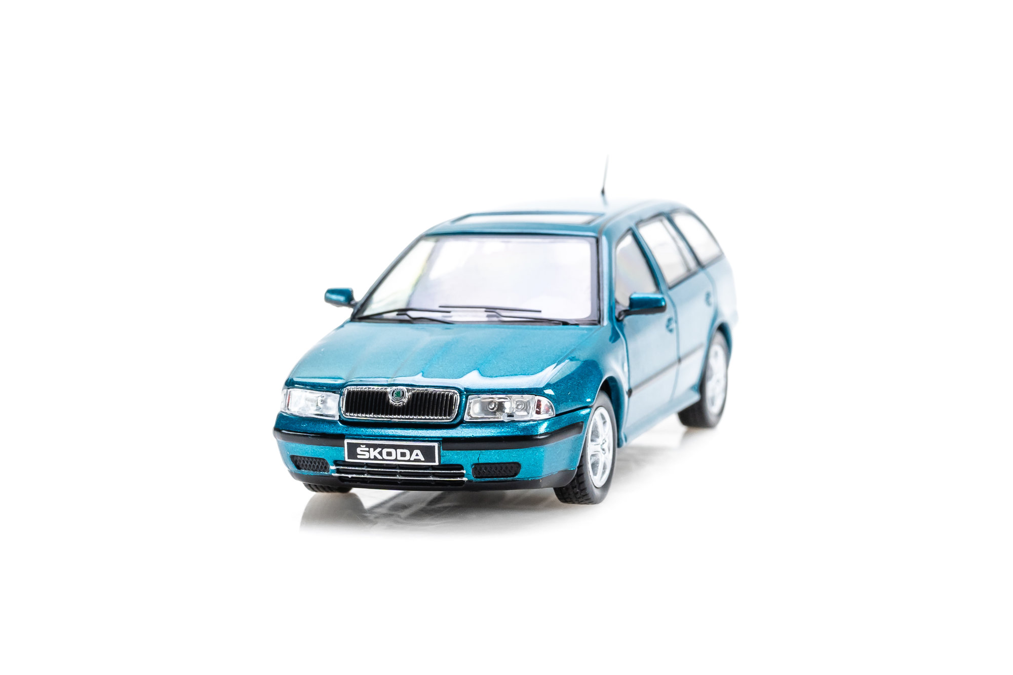 Škoda Octavia ① ミニカー 9台セット 1/72 2006 Skoda Octavia Sedan Mk2 1Z Welly 1:60 1:64 Series Scale