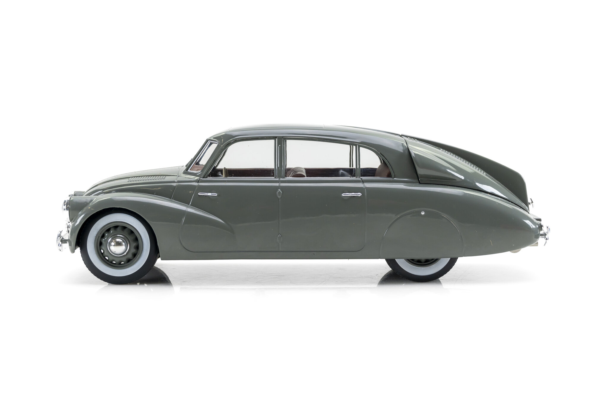 Tatra 87, year 1937, gray color | Modelsnavigator.com