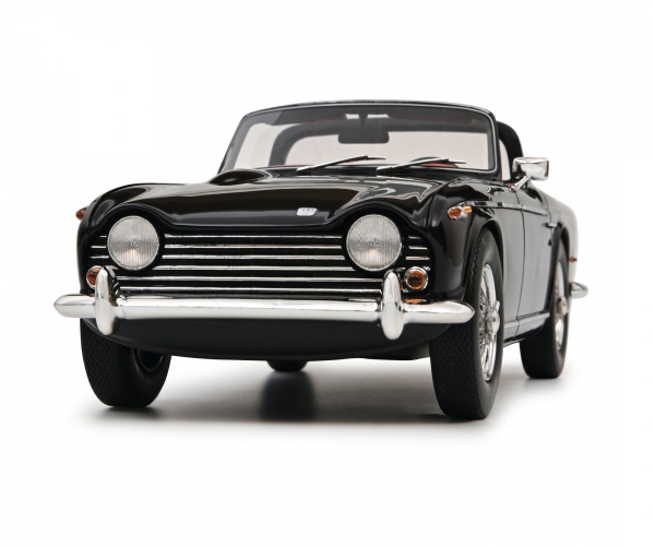 Triumph TR5 with open top, black | Modelsnavigator.com