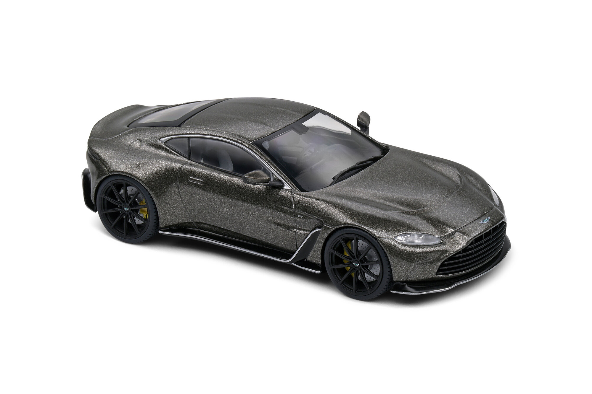 ASTON MARTIN VANTAGE V12 2023 | Modelsnavigator.com