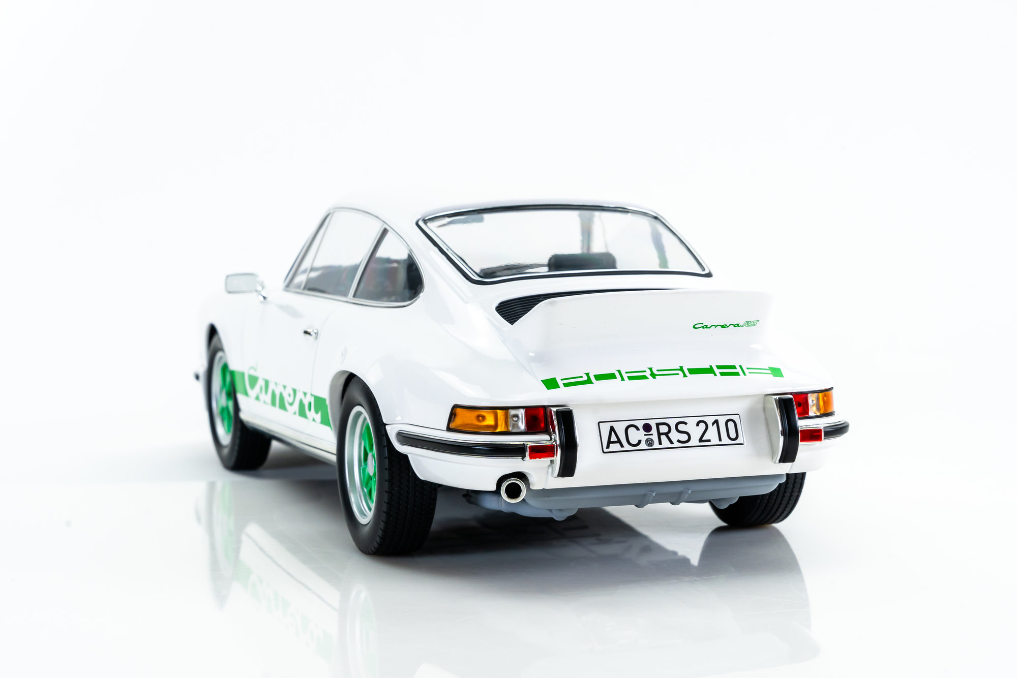PORSCHE 911 CARRERA RS 2.7 COUPE 1973 - WHITE GREEN