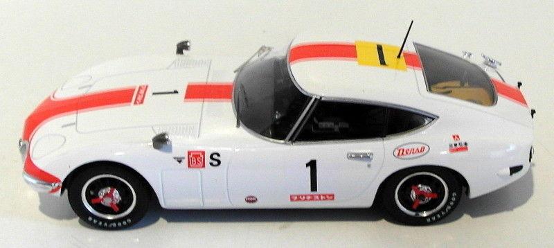 ミニカー TOYOTA 2000GT 24HRS FUJI 1967 (1/18) 1/18 Autoart Toyota 2000 GT 24 HRS FUJI 1967 | eBay
