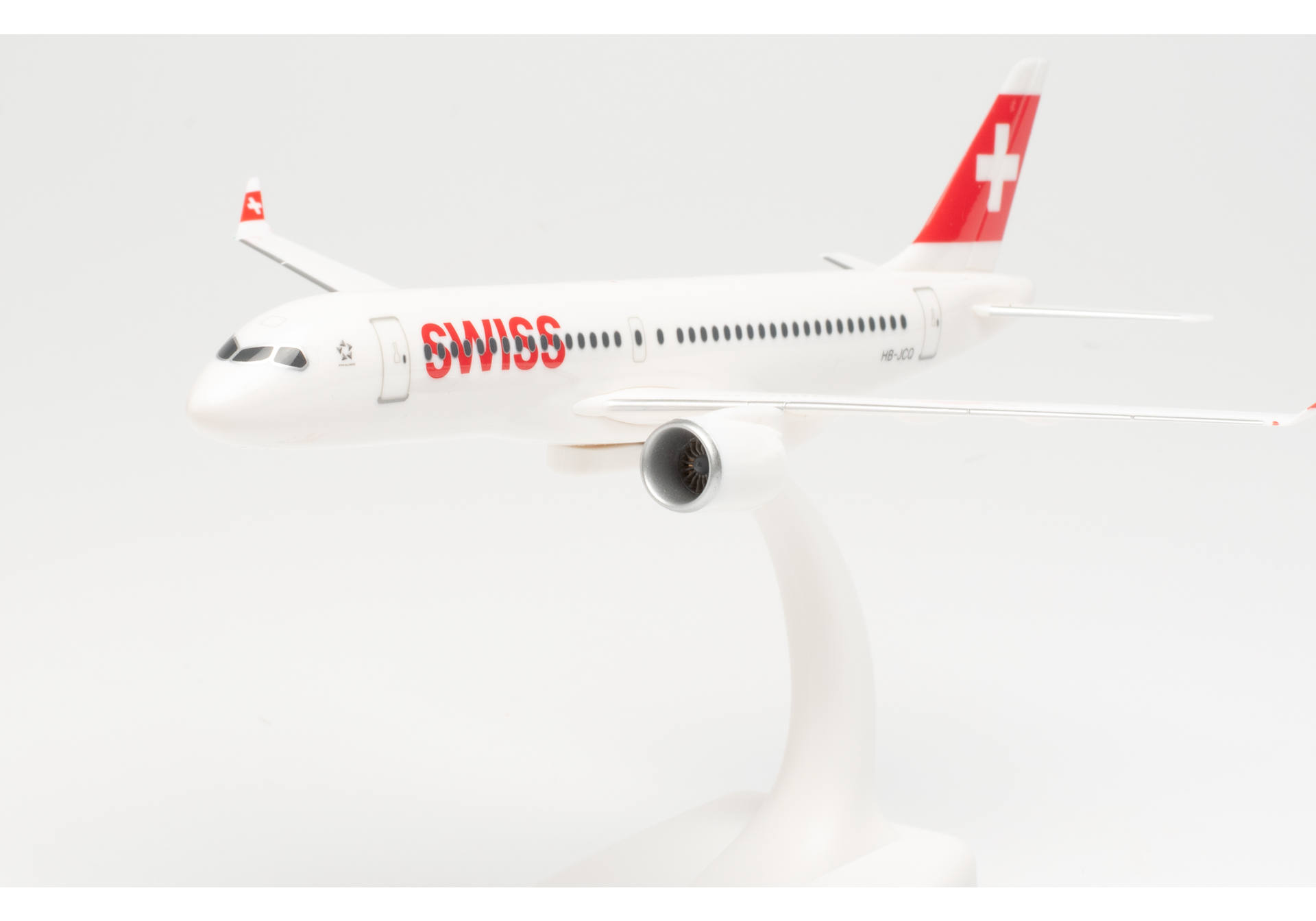 SWISS A220-300 特別塗装機 1/200　ヘルパ SWISS A220-300 特別塗装機 1/200 ヘルパ Swiss International