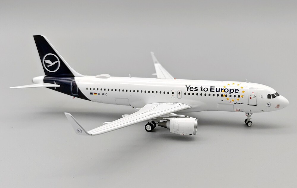 Lufthansa ルフトハンザ航空 Airbus A320-214 モデル IMG_20190302_084332.jpg