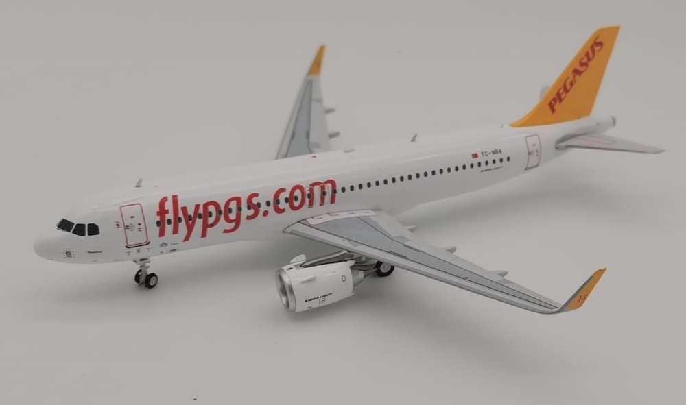 Airbus a320 pegasus airlines online