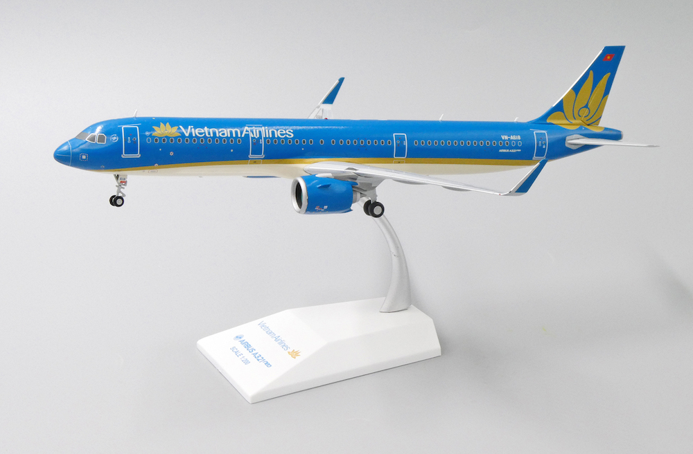 ネットで注文 Airbus Modelsnavigator.com | Airlines Vietnam A321neo 航空機・ヘリコプター