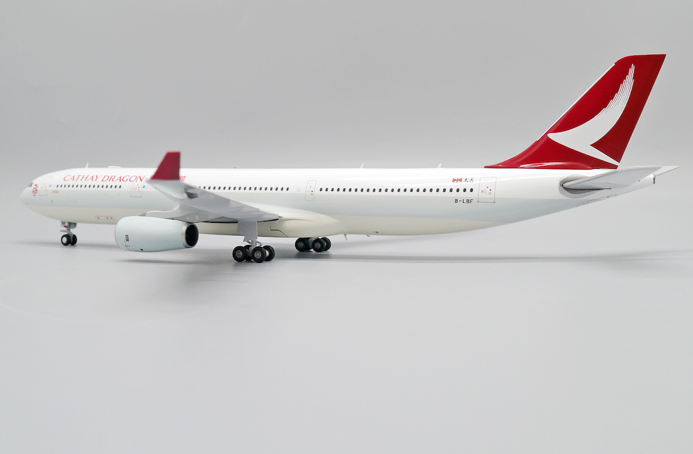 CATHAY DRAGONAIR ドラゴン航空 AIRBUS 330-300 - メルカリ