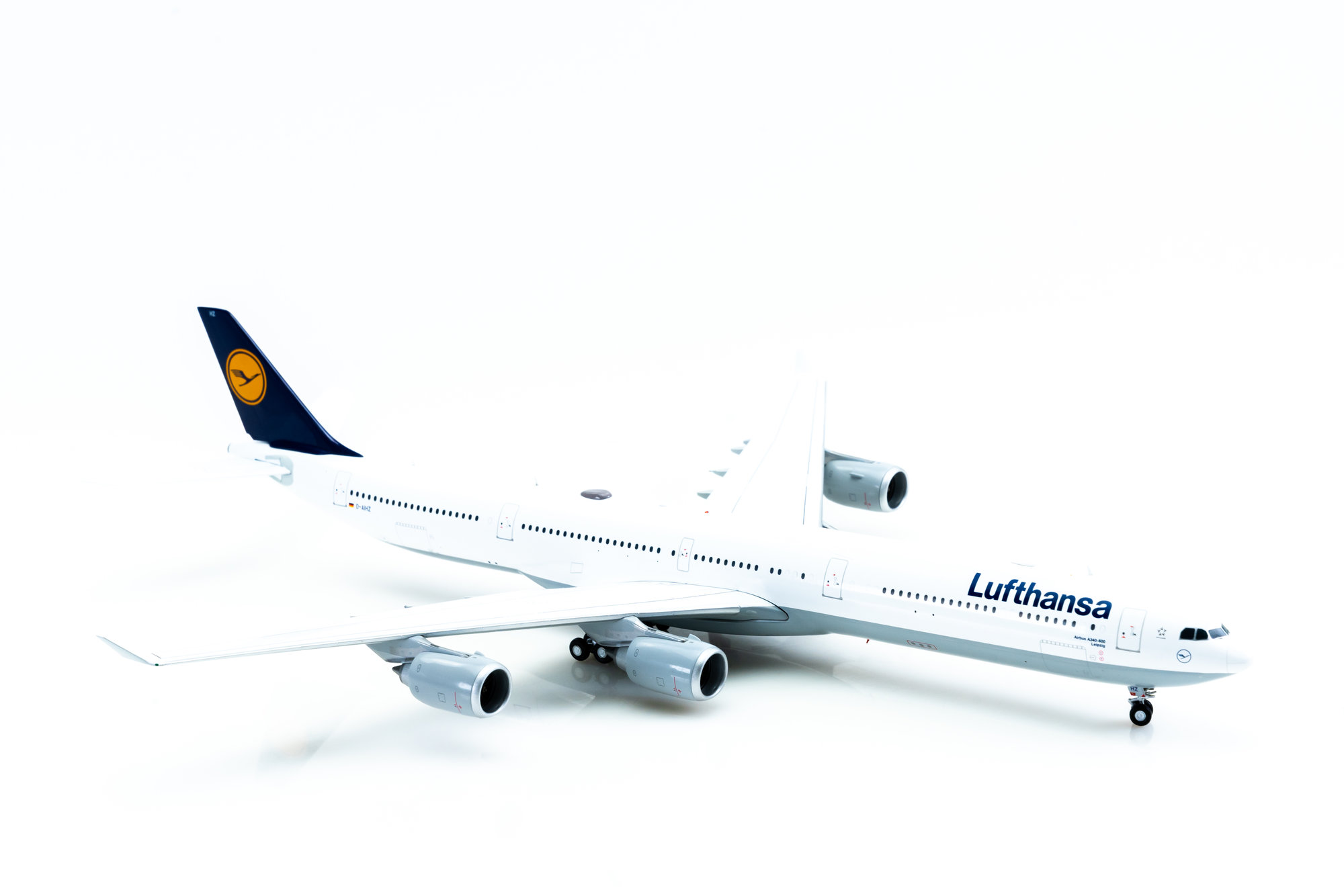Airbus A340-600 Lufthansa 
