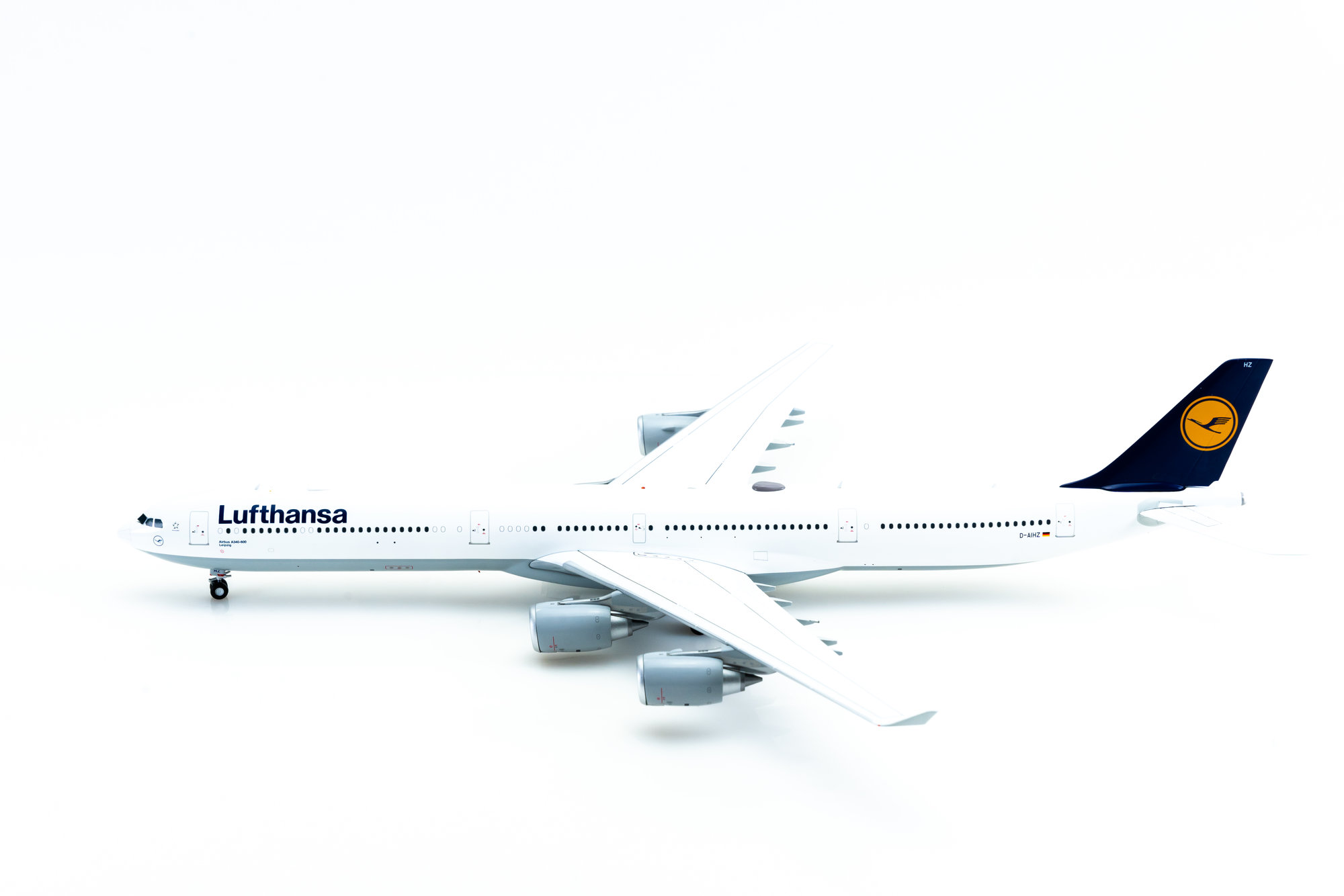 LH ルフトハンザ航空 Aviationtag A340-600 Lufthansa Airbus A340 - D-AIHR Weiß kaufen – Aviationtag