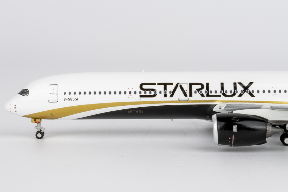 Airbus A350-1000 Starlux Airlines ULTIMATE | Modelsnavigator.com