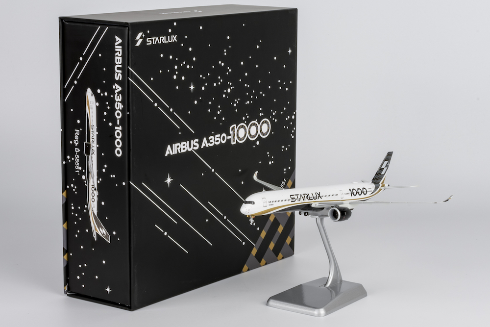 Airbus A350-1000 Starlux Airlines ULTIMATE | Modelsnavigator.com