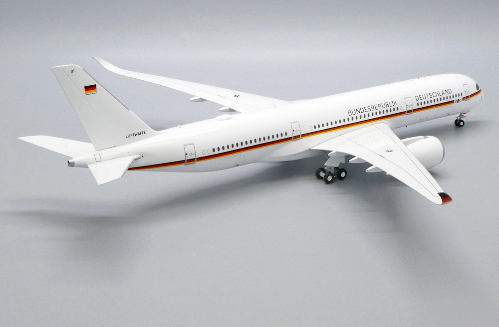 Airbus A350-900 Airbus A350-900