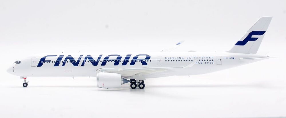Finnair Airbus A350-900 OH-LWB One World NG Model 39039