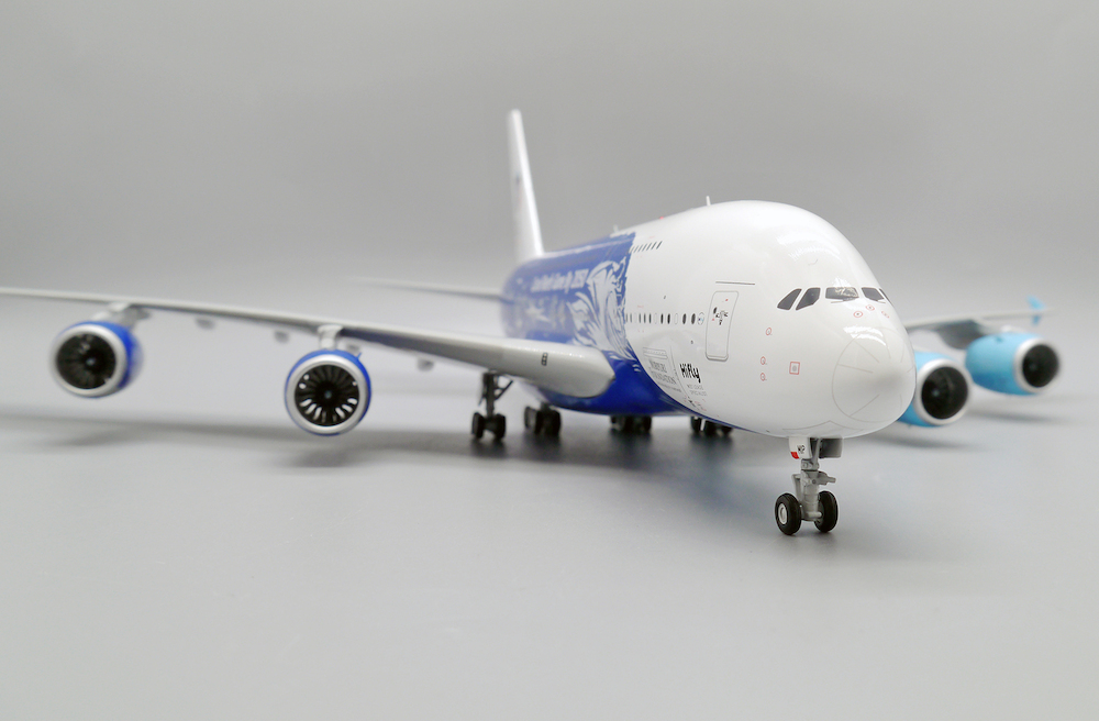 Airbus A380-800 Hifly 