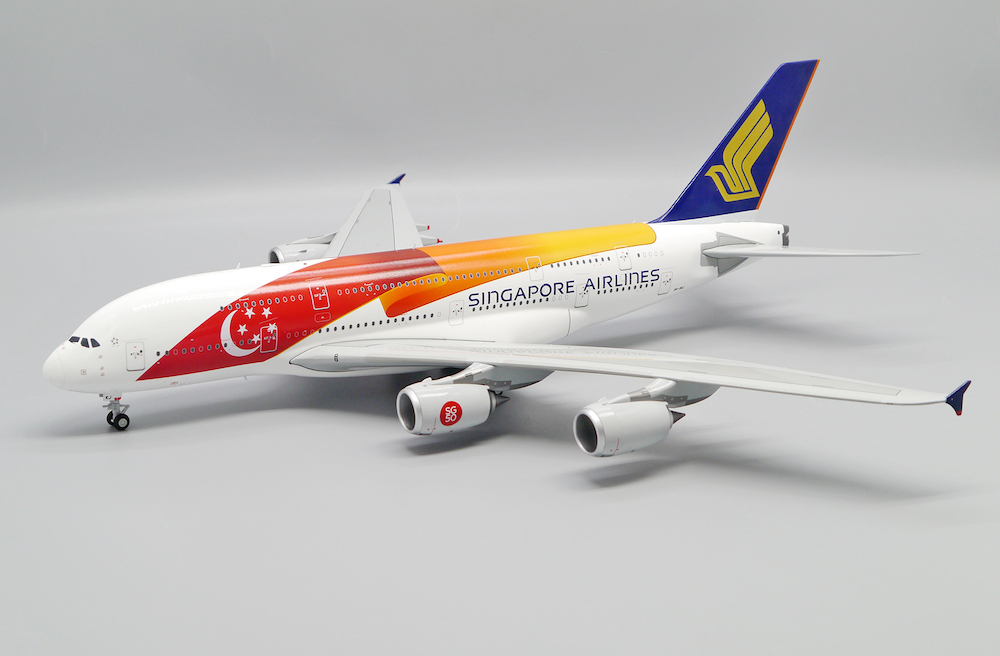 クリスマスファッション A380-800 Airbus Singapore  Airlines 航空機・ヘリコプター