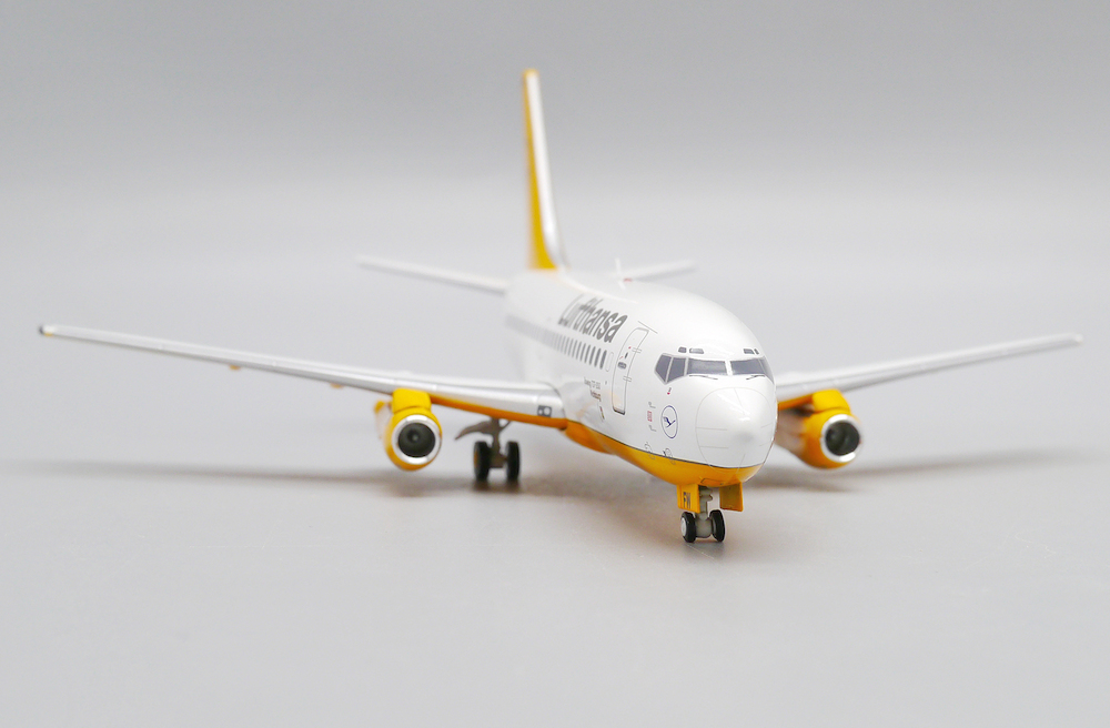 Boeing 737-200 Lufthansa - 