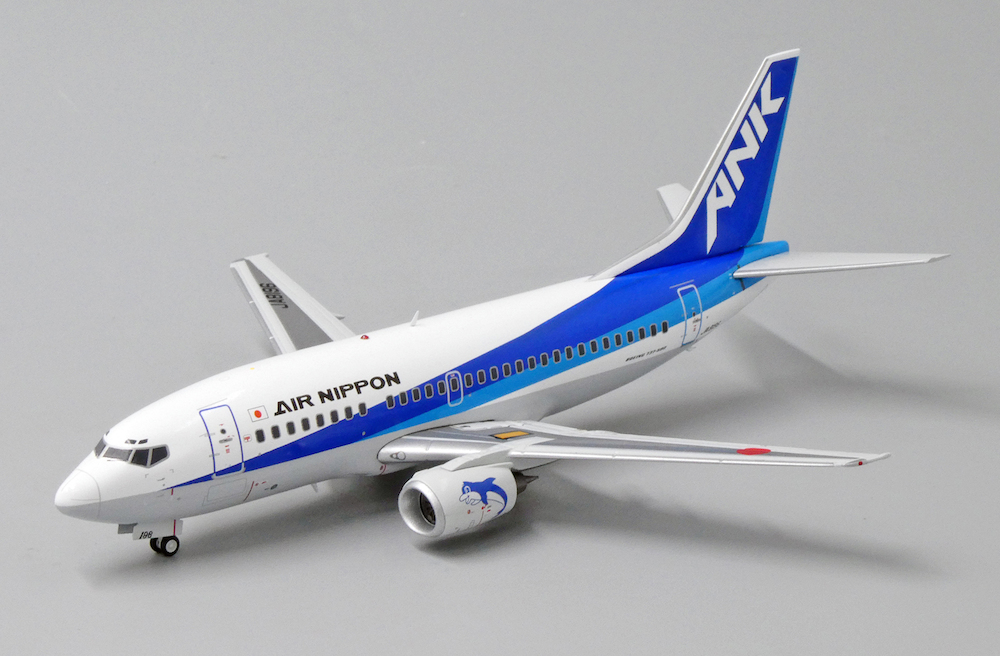 【未開封】ANA Boeing 737-500 1:200 Amazon.com: HASEGAWA 10734 1/200 ANA B737-500 (japan import