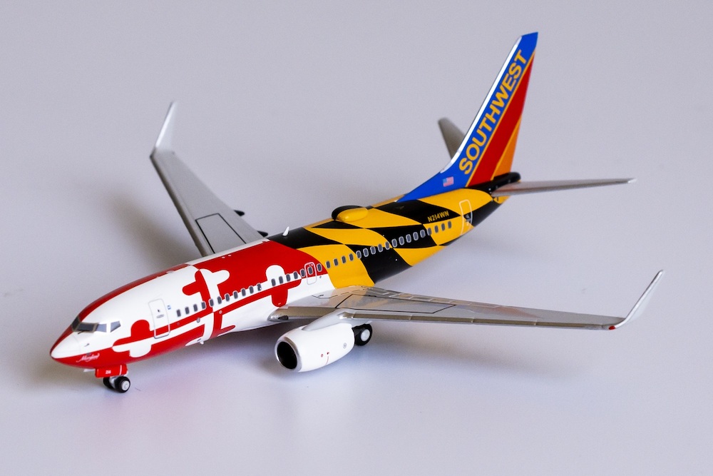 B737-700 N7705A Blue South west キーホルダー N7705A-002_square-1024x1024.jpg