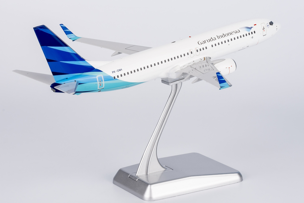 Garuda Indonesia B737-800NG モデル 1:100 ガルーダ インドネシア
